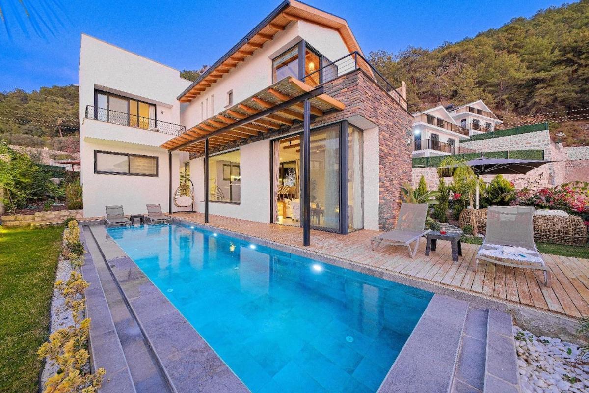 Amazing Luxurious Villa Bali Faralya By Luxury Group Exterior photo